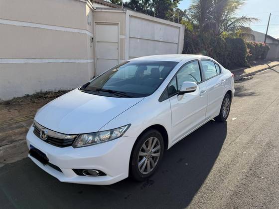 HONDA CIVIC 2.0 LXR 16V FLEX 4P AUTOMÁTICO HONDA CIVIC 2.0 LXR 16V FLEX 4P AUTOMÁTICO